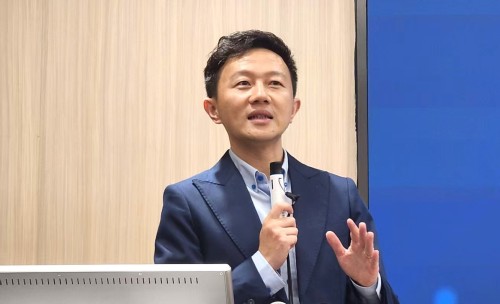 CityU Hosts Finance Seminar Exploring "Characteristics and Risk Management of International Syn...