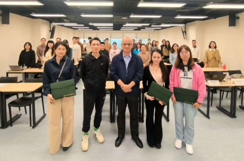 Doctoral Student Peers’ Research Sharing Forum was held successfully